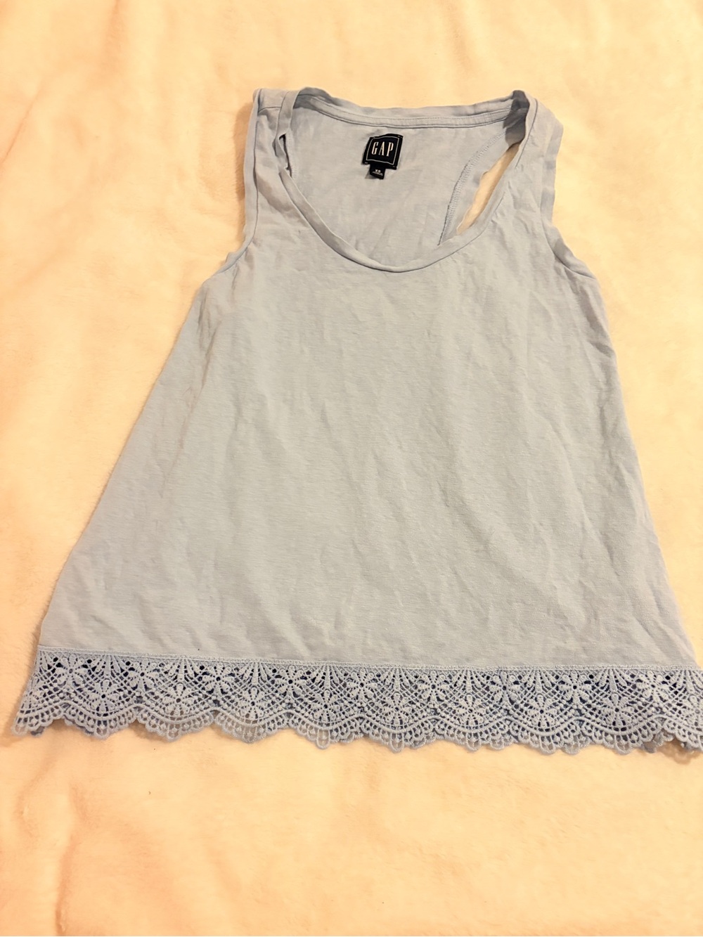 GAP Women's Light Blue Lace-Hem Tank Top🩵🤍